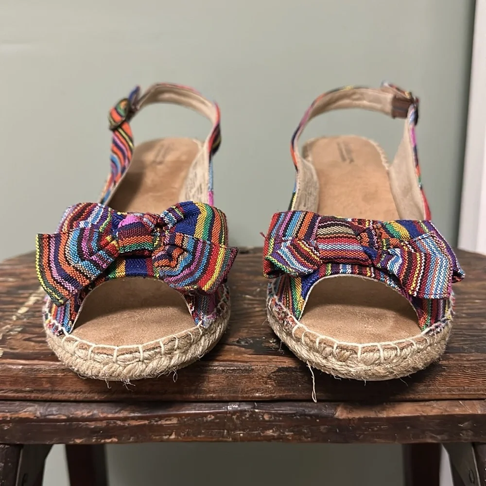 Kohl's Croft & Barrow Sole Sensability Frida Red Multi Striped Espadrille Pumps